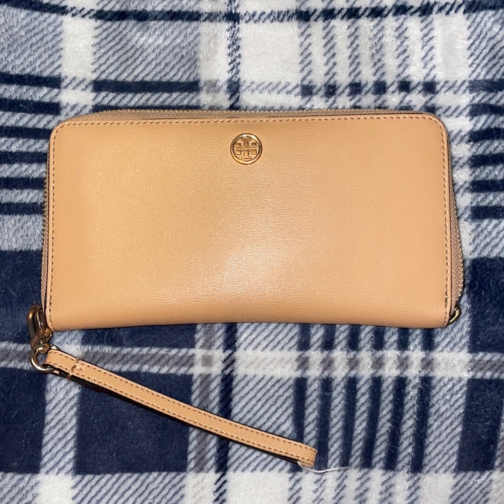 Tory Burch wallet